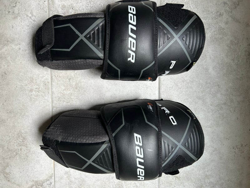 Bauer Pro knee guards (Used)