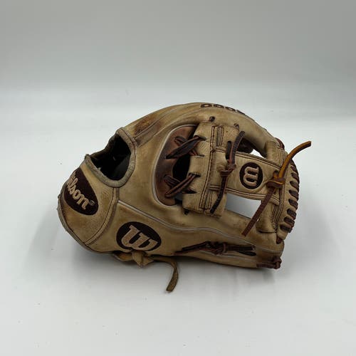 Wilson A2000 1786 11.5 Infield Baseball Glove
