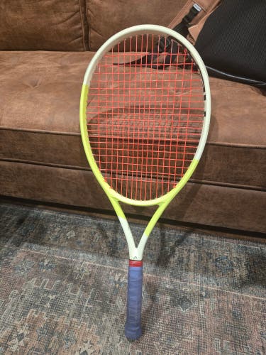 Adult HEAD Extreme Pro Tennis Racquet (Used)