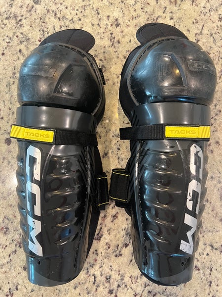 Junior CCM Tacks Vector 12” Shin Pads