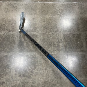 Senior Bauer Nexus 2N Pro Hockey Stick Right Handed P92 Pro Stock (Used)