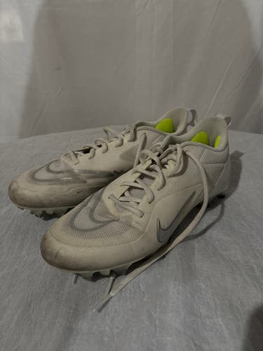 Men's Size M 10.0 (W 11.0) Adult Nike Cleats (Used)