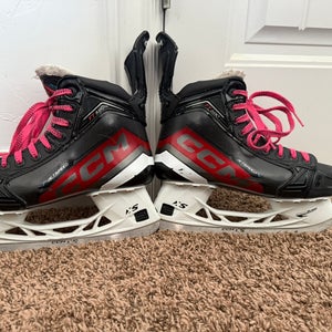 2023 CCM Jetspeed FT680 Hockey Skates Regular Width Size 5.5 (Used)