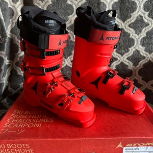 2025 Atomic Redster CS 110 Ski Boots NEW! Size 26.5