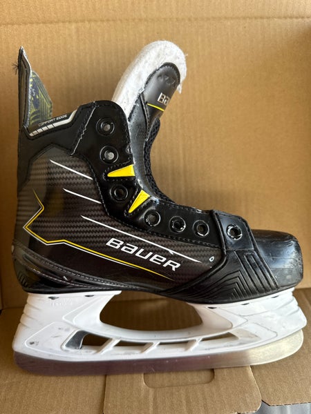 Bauer Supreme M40 Hockey Skates Regular Width Size 3 (Used)