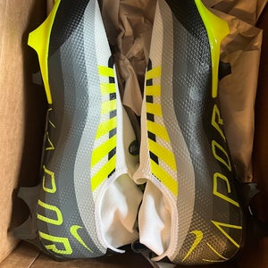 Men's Size 13.0 (W 14.0) Nike Vapor edge pro 360 Mid Top Molded Cleats (New)