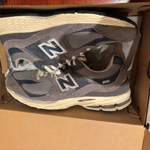 New Balance Tennis Shoes