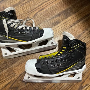 CCM Tacks 6092 Hockey Goalie Skates Size 5 (Used)