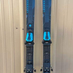 2025 Atomic Redster X7 w/Atomic MI12GW(Din 4-12) Size-176cm R-15.5-Used 1 Day