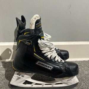 2020 Bauer Supreme 2S Pro Hockey Skates Regular Width 8 (Used)