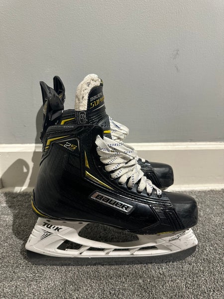 2020 Bauer Supreme 2S Pro Hockey Skates Regular Width 8 (Used)