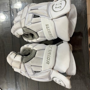 Warrior Burn Lacrosse Gloves Large (Used)