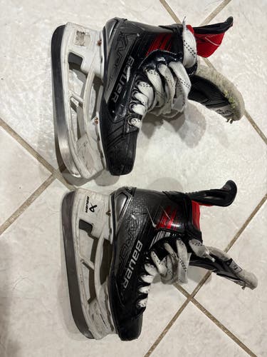 2024 Bauer Vapor 5x pro Hockey Skates Regular Width Pro Stock Size 1.5