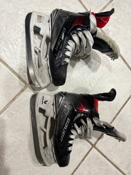 2024 Bauer Vapor 5x pro Hockey Skates Regular Width Pro Stock Size 1.5