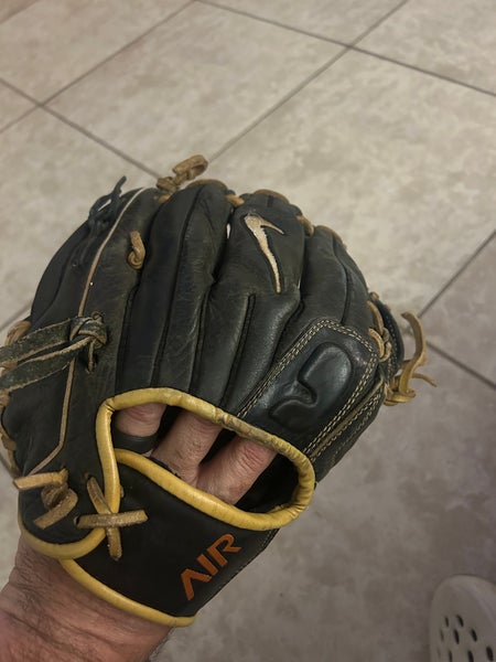 Nike N1 Air RH Infield Baseball Glove 11.25" (Used)