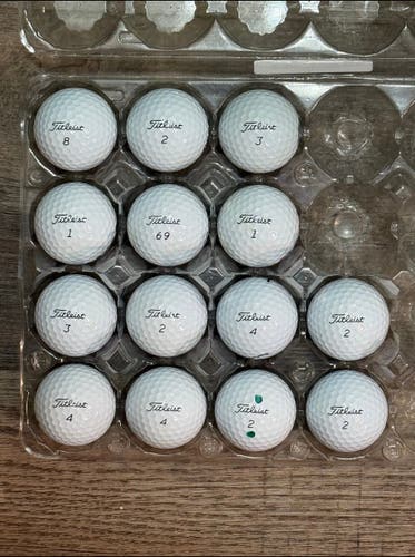 14 Titleist Pro V1 Golf Balls - 5A MINT CONDITION ONLY