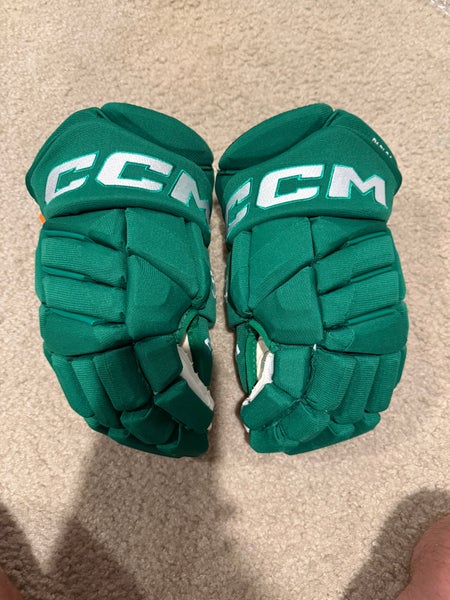 CCM JetSpeed FT1 Gloves 14" Auston Matthews Pro Stock Toronto Maple Leafs St Pats Green