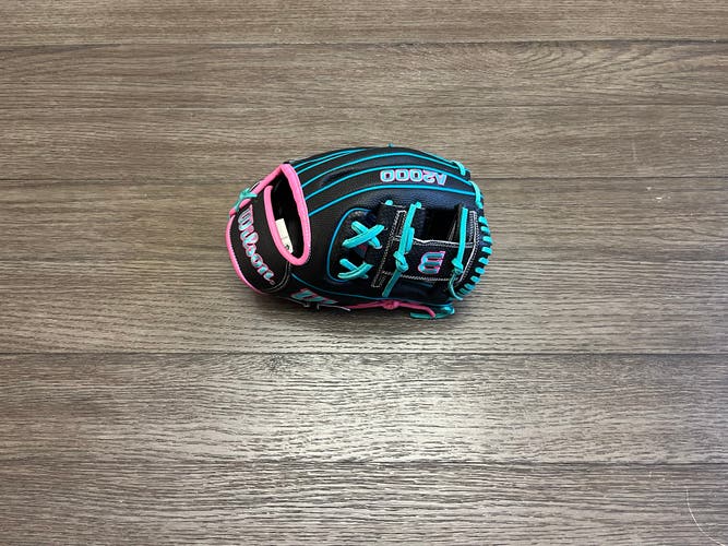New Wilson A2000 1786 11.5" I Web