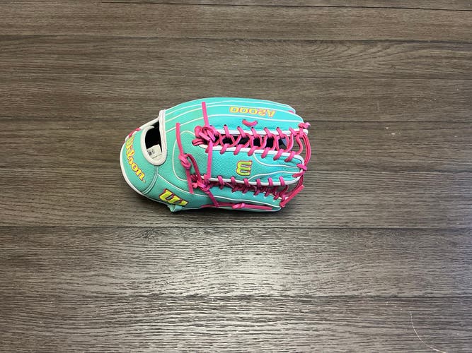 New Wilson A2000 SCOT7 12.75" Trapeze