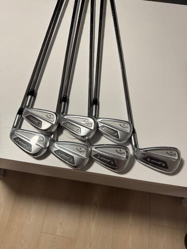Men's Callaway Apex Ai300 Right Handed Iron Set Regular Flex Steel Shaft (New)