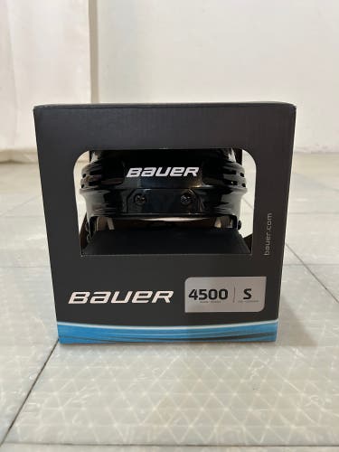 Small Bauer 4500 Helmet (New)
