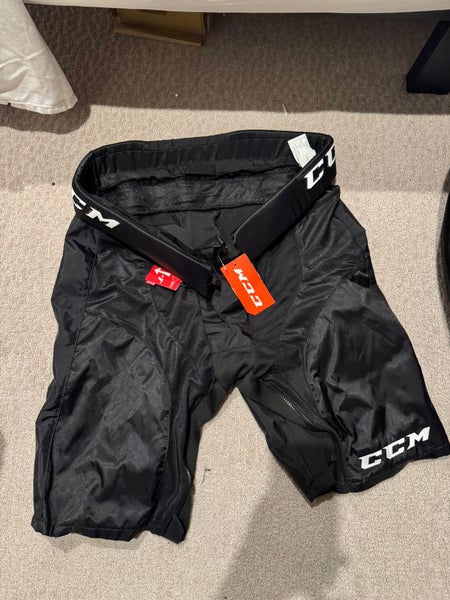 New Black Senior Large CCM Jetspeed Hockey Pant Covers