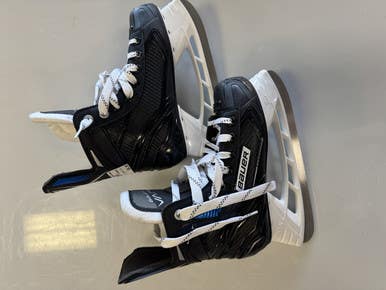 Used Bauer VOLT Junior Hockey Skate Junior 03 11860-S000298907