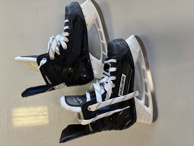 Used Bauer VOLT Junior Hockey Skate Junior 03 11860-S000298907