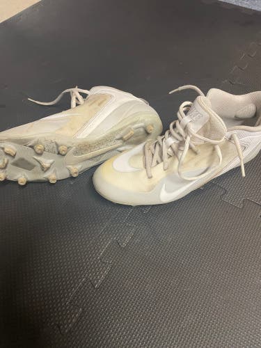 White Men's Size M 9.0 (W 10.0) Adult Nike (Used)