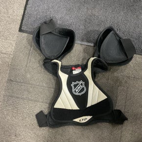 Used CCM LTP SHOULDER PADS Youth Shoulder Pads SM 11614-S000222714