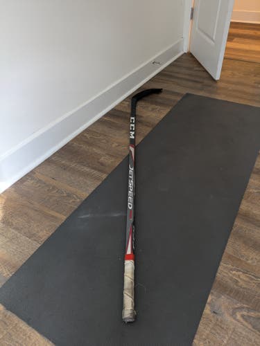 Intermediate CCM JetSpeed Pro2 Left Hand Hockey Stick P28 (Used)