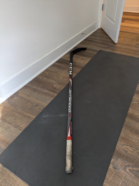 Intermediate CCM JetSpeed Pro2 Left Hand Hockey Stick P28 (Used)
