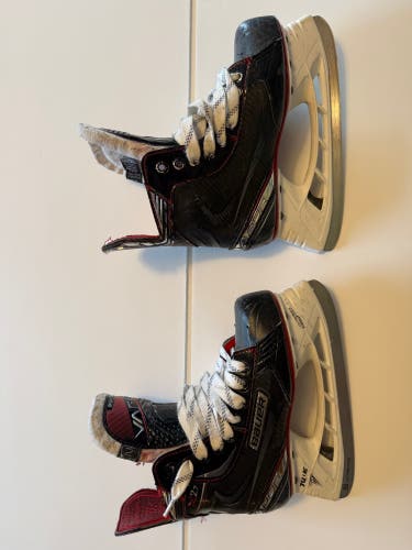 2022 Bauer Vapor X2.7 Hockey Skates Regular Width Size 3 (Used)