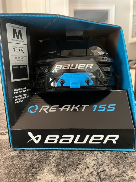 Medium Bauer Re-Akt 155 Helmet (New)