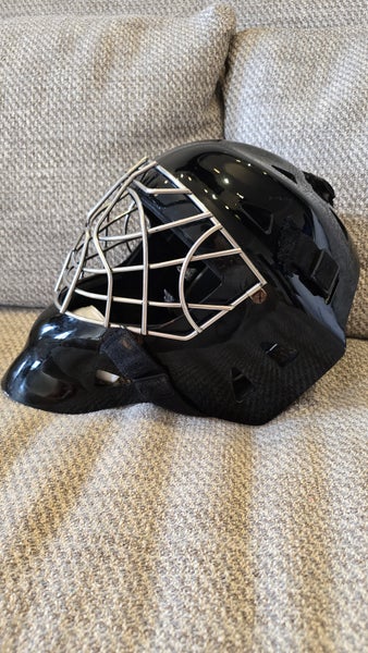 Senior Large Eddy Goalie Mask (Used)
