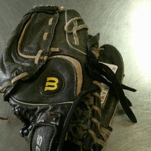 Used Wilson EZ CATCH 425 BB/SB Glove RH Throw Black 10" 11868-S000065874
