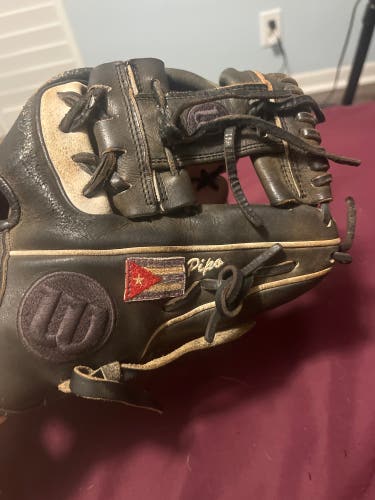 Wilson A2000 RH Infield Baseball Glove 11.5"