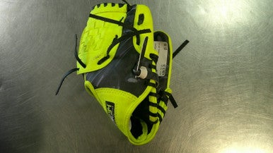 Used Easton ORTIZ BB/SB Glove RH Throw Yellow 9" 11868-S000065760