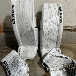 32" Vaughn SLR3 Regular Goalie Full Set (Used)