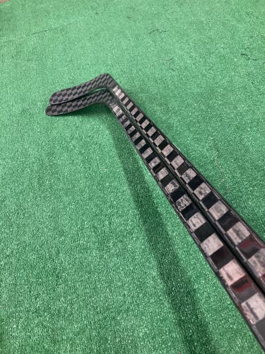 Senior Pro Blackout Hockey Stick Left Hand PP88 Pro Stock (Used)