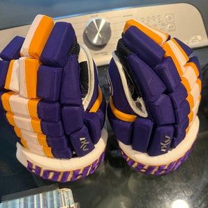 Custom la kings Warrior AX1 Pro Gloves 13" (Used)