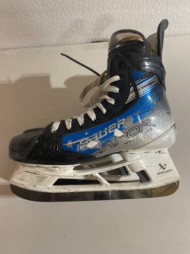 Bauer Vapor HyperLIte 2 Pro Stock Size 9 Hockey Skates 6726