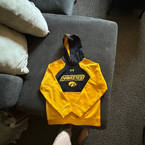 Yellow Kids Unisex Small Under Armour Sweatshirt (Used)