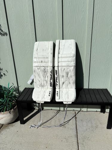 35" Senior True L12.2 Pro Goalie Leg Pads