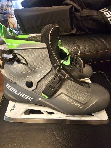 Bauer Konekt Hockey Skates 8 (Used)