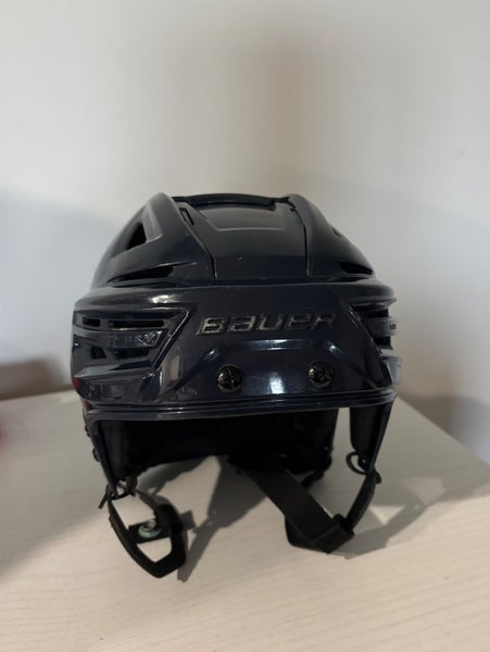 Medium Bauer Re-Akt 150 Helmet (Used)