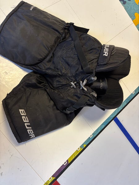 Junior Medium Bauer Nexus 400 Hockey Pants (Used)