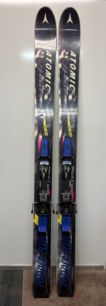 Vintage Atomic Powder Plus Fat Boy 180cm Skis V.A.R. ess Bindings EXCELLENT LOOK