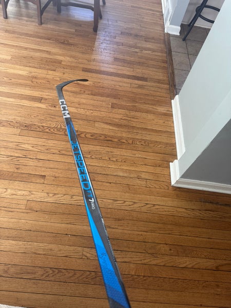 Senior CCM Jetspeed FT7 Pro Left Hand Hockey Stick P28 (New)