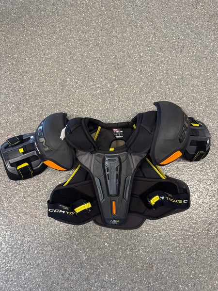 CCM Tacks ASV Pro Shoulder Pads L